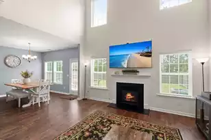 656 Redbud Ln, Summerville, SC 29486 - Photo 9