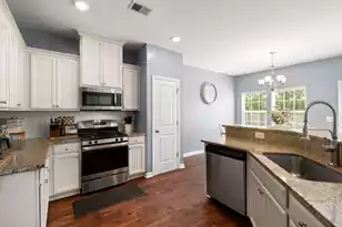 656 Redbud Ln, Summerville, SC 29486 - Photo 15