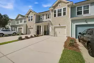1674 Bridwell Ln, Mount Pleasant, SC 29466 - Photo 3