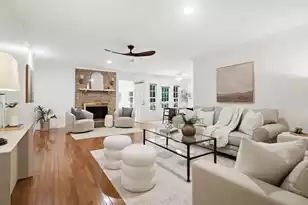 1042 Planters Curve, Mount Pleasant, SC 29464 - Photo 3