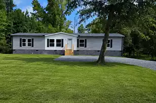 692 Gardens Gate Rd, Eutawville, SC 29048 - Photo 3