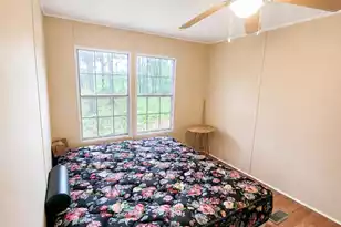 1078 Sullivan Dr, Manning, SC 29102 - Photo 11