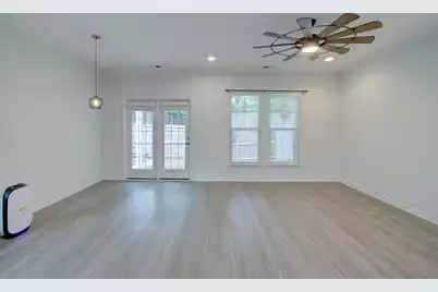 221 Lamplighter Lane S, Summerville, SC 29486 - Photo 9
