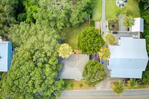 504 Cooper Ave E, Folly Beach, SC 29439 - Photo 27