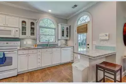 204 Salisbury Drive, Summerville, SC 29483 - Photo 9