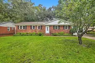 1510 Manor Blvd, Charleston, SC 29407 - Photo 1