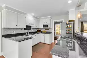749 Beauregard St, Charleston, SC 29412 - Photo 23