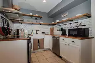 1082 Shadow Dr S, Mount Pleasant, SC 29464 - Photo 5