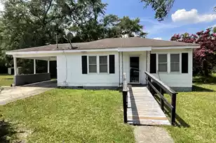 488 Smoak St, Bamberg, SC 29003 - Photo 1
