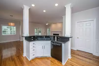 1049 Mathis Ferry Road, Mount Pleasant, SC 29464 - Photo 9