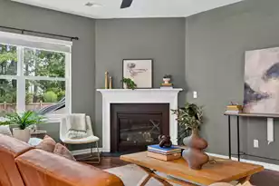 215 Shadybrook Dr, Summerville, SC 29486 - Photo 3