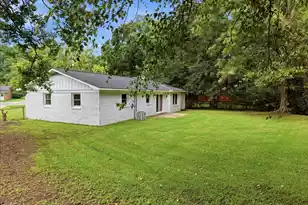 124 Robin St, Summerville, SC 29485 - Photo 3