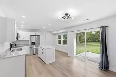 124 Robin Street, Summerville, SC 29485 - Photo 7