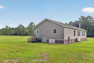 1331 Brewington Road N, Manning, SC 29102 - Photo 7