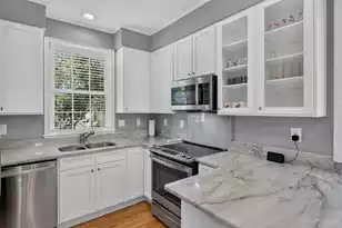 1560 Sea Palms Crescent, Mount Pleasant, SC 29464 - Photo 11