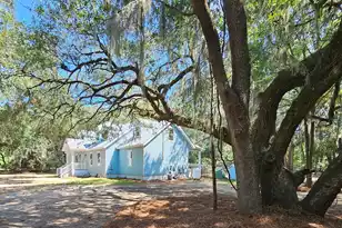 8780 Palmetto Rd, Edisto Island, SC 29438 - Photo 5
