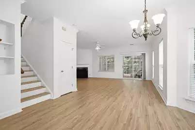 1611 Camfield Lane, Mount Pleasant, SC 29466 - Photo 5