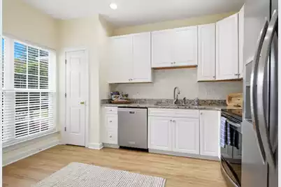 1611 Camfield Lane, Mount Pleasant, SC 29466 - Photo 9