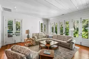 913 Pitt St, Mount Pleasant, SC 29464 - Photo 25