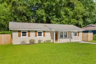 305 Elliott Dr, Ladson, SC 29456 - Photo 1