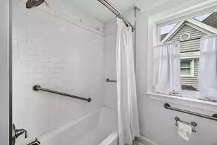 38 Harleston Pl, Charleston, SC 29401 - Photo 27