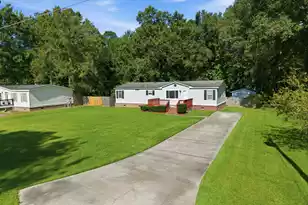 102 Dean Dr, Summerville, SC 29483 - Photo 7