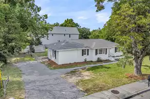 1602 Rifle Range Rd, Mount Pleasant, SC 29464 - Photo 15