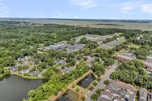 1602 Rifle Range Rd, Mount Pleasant, SC 29464 - Photo 21