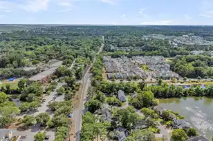 1602 Rifle Range Rd, Mount Pleasant, SC 29464 - Photo 17