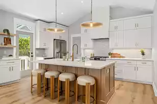 1063 Barfield St, Charleston, SC 29492 - Photo 5