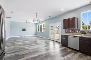 7017 Lanier St, Hanahan, SC 29410 - Photo 9