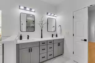 2081 Bancroft Ln, Mount Pleasant, SC 29466 - Photo 13
