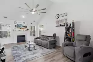 307 Springdale Ct, Summerville, SC 29486 - Photo 5