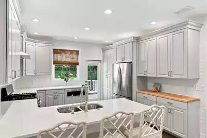 130 Darlington Avenue, Charleston, SC 29403 - Photo 11