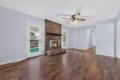 947 Foxcroft Road, Charleston, SC 29412 - Photo 7