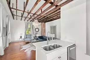 20 Limehouse St, Charleston, SC 29401 - Photo 11