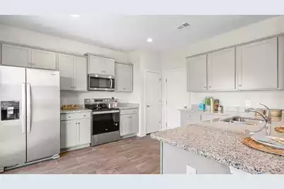 1077 Laurel Oaks Drive, Summerville, SC 29483 - Photo 7