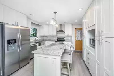 1259 Robin Road, Mount Pleasant, SC 29464 - Photo 9