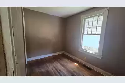 2388 Cambridge Avenue, North Charleston, SC 29405 - Photo 9