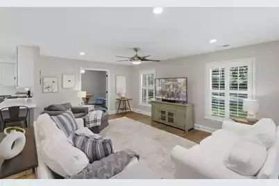 219 Shaftesbury Lane, Summerville, SC 29485 - Photo 7