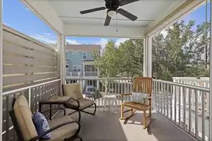 1537 Prince Edward St, Mount Pleasant, SC 29466 - Photo 11