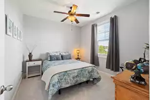 1537 Prince Edward St, Mount Pleasant, SC 29466 - Photo 19