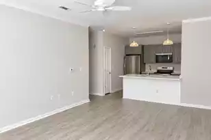 500 Bucksley Ln #105, Charleston, SC 29492 - Photo 5
