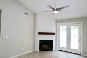 1124 Honeysuckle Ct, Mount Pleasant, SC 29464 - Photo 9