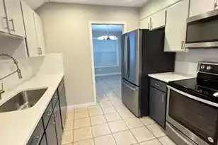 1124 Honeysuckle Ct, Mount Pleasant, SC 29464 - Photo 13