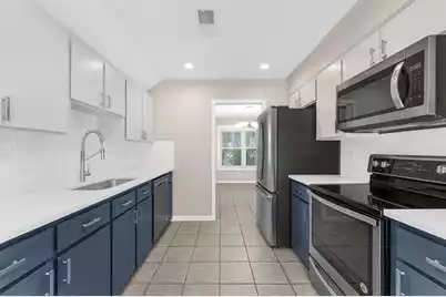 1124 Honeysuckle Court, Mount Pleasant, SC 29464 - Photo 15