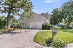 339 Mt Royall Dr, Mount Pleasant, SC 29464 - Photo 43