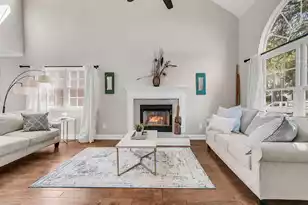 339 Mt Royall Dr, Mount Pleasant, SC 29464 - Photo 9
