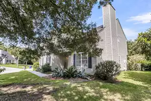 339 Mt Royall Dr, Mount Pleasant, SC 29464 - Photo 3