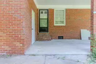515 Ives St, Lake City, SC 29560 - Photo 3